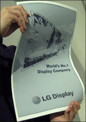 19-tommer fleksibel e-Paper fra LG