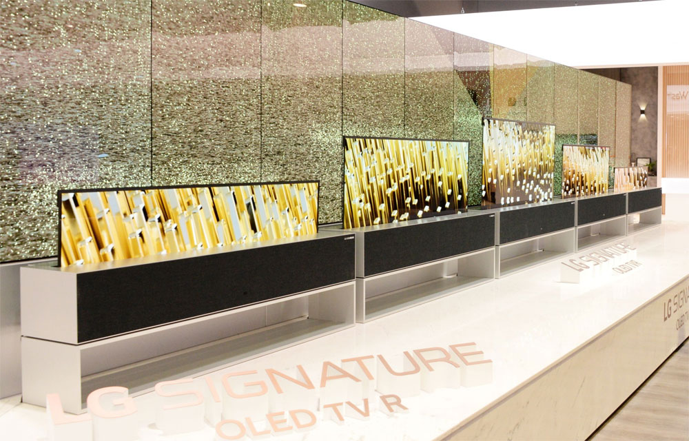  LG R9 Rollable OLED TV