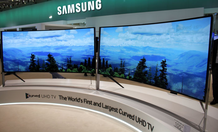 Samsung 105-tommer TV“ title=